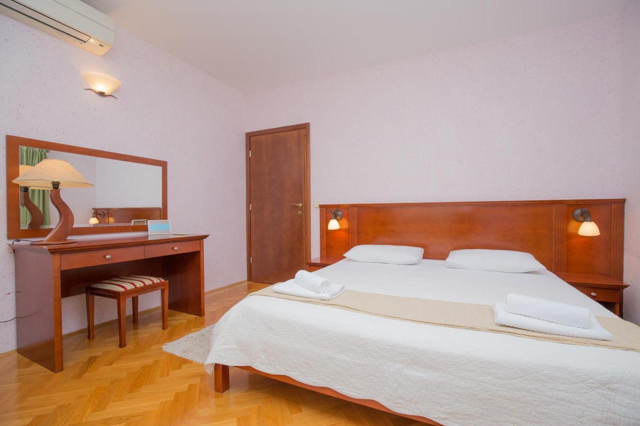 Rooms Plava Laguna Primošten Kültér fotó