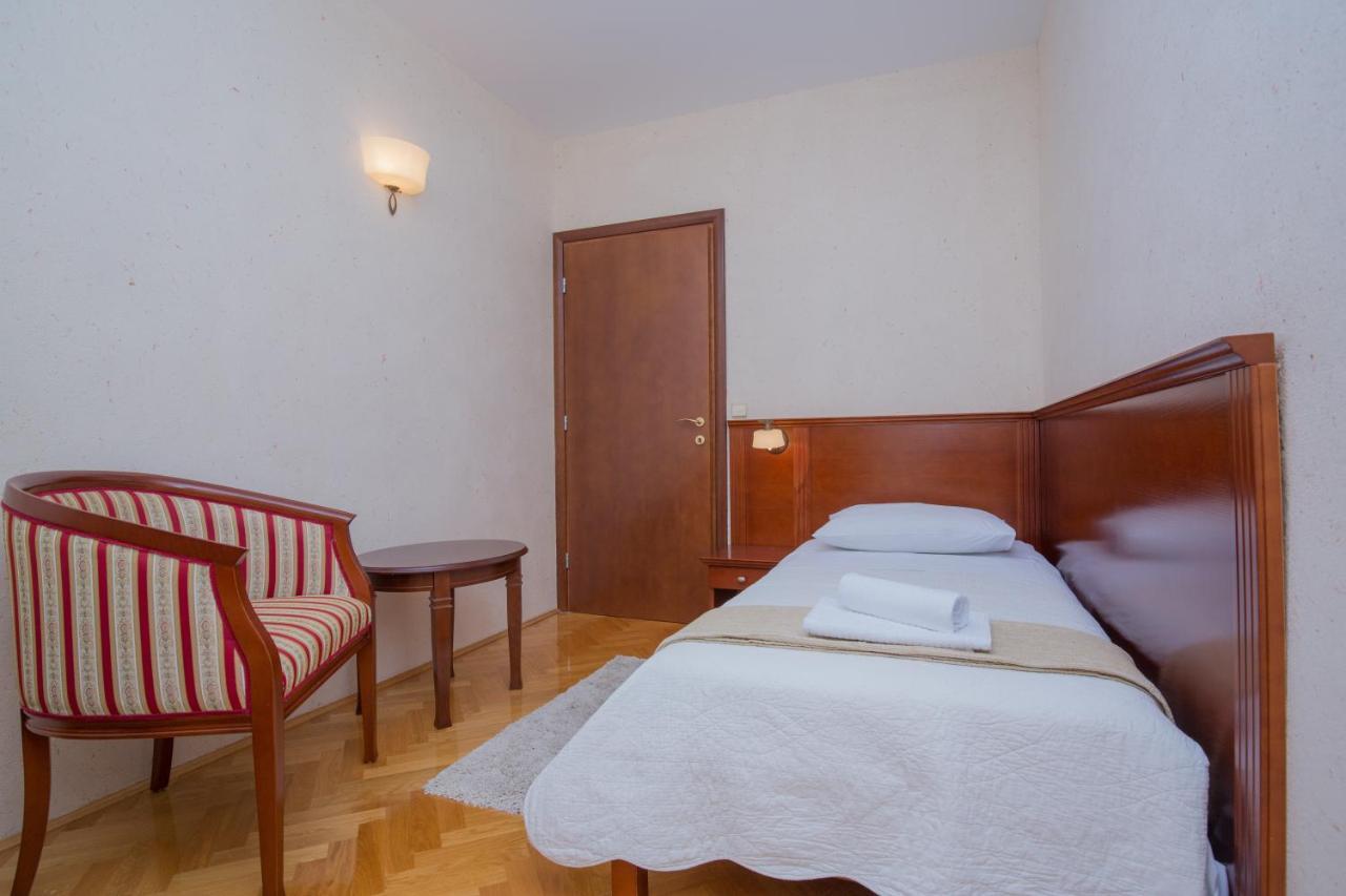 Rooms Plava Laguna Primošten Kültér fotó